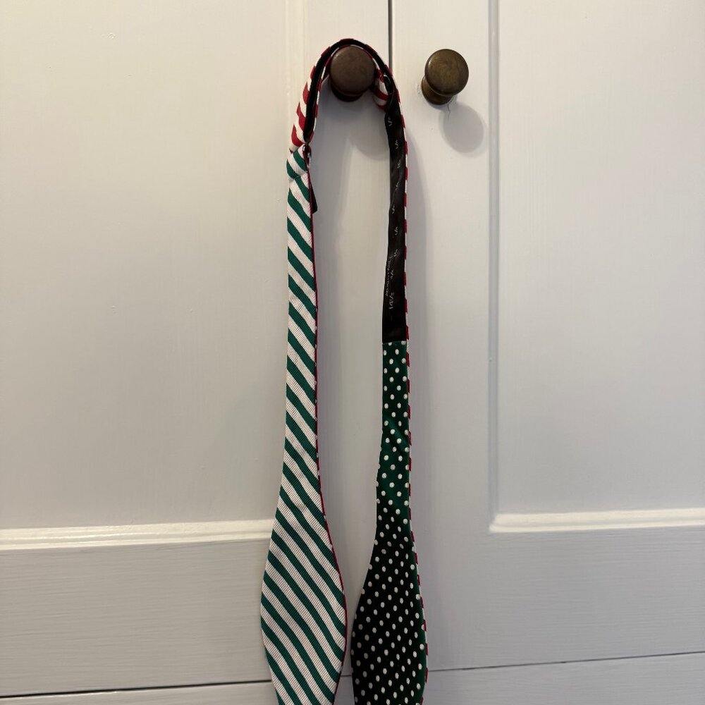 Holiday Christmas Themed Bowtie